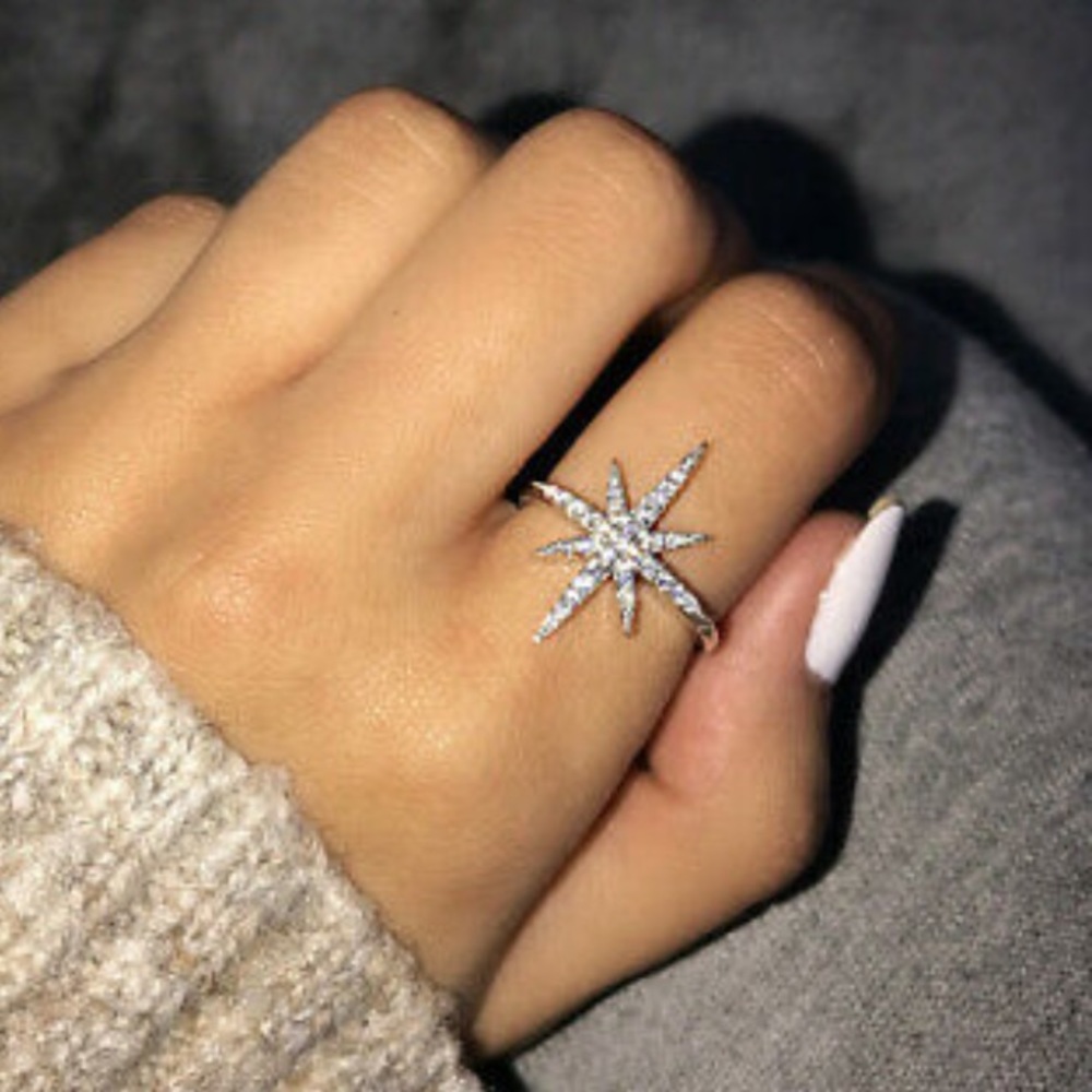 New Gorgeous 925 sterling silver star ⭐️ Ring